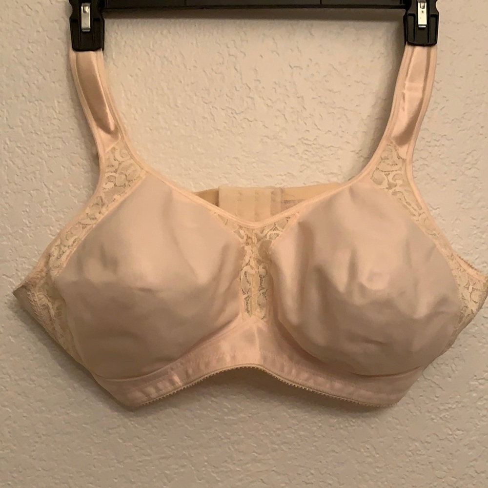 Playtex 42D Wireless Full Coverage Bra